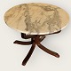 Round coffee 
table, wooden 
frame and 
marble top, 
very nice 
condition. 
Diameter 75 cm, 
height 50 cm