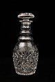 Fine, old 
whiskey glass 
carafe with 
pineapple 
grindings. 
Height: 
25.5cm. Dia.: 
11cm.