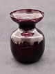 Holmegaard dark 
red hyacinth 
glass H. 12 cm. 
Item No. 570634