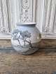 B&G vase 
decorated with 
landscape motif 

No. 8785/472, 
Factory second 
Height 15 cm.