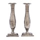 Pair of pewter 
candlesticks 
circa 1840
H: 20,5cm