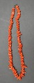 Coral necklace, 
20th century. 
L: 42 cm.