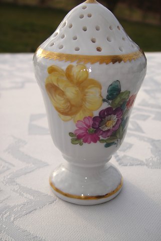 Royal Copenhagen Saxon flower  Salt shaker 1706