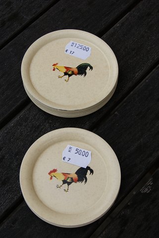 Coasters in metal with a cock for glasses or bottles, to reduced price.