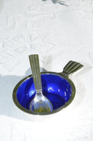 Georg Jensen flatware Bernadotte 
Salt cellar with spoon