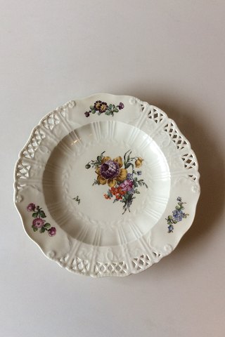 Royal Copenhagen Saxon Flower Dinner-/Fruit Plate Premium model with pierced 
border