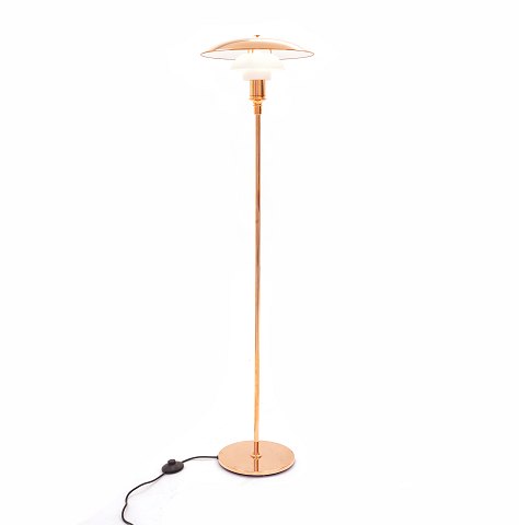 Poul Henningsen: A PH 3½/2½ lamp. Nice condition. 
H: 131cm