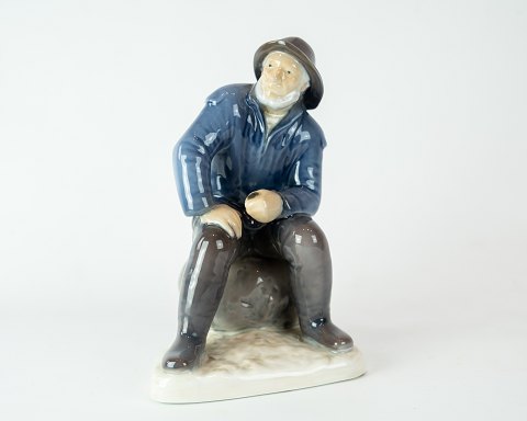 Porcelain figure of the old fisherman from Skagen, no.: 2370, by Bing and 
Grøndahl.
Great condition
