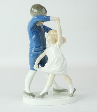 Figur af B&G titel "Vild med dans" nr. 1845
Flot stand
