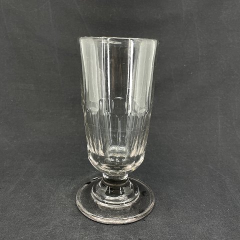 Large faceted porter glass