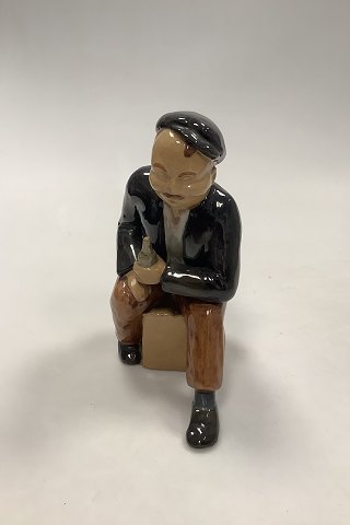 Mabo Svensk Keramik Figur af Mand drikkende