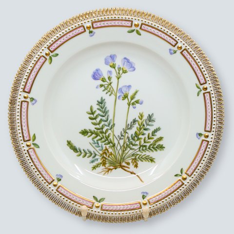 Royal Copenhagen, Flora Danica; Dinnerplate 25,5 cm No 3549