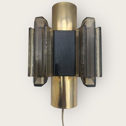 Wall lamp
Brass / Hard plastic
DKK 250
