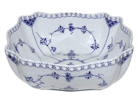 Blue Fluted Full Lace
Rare, square bowl for salad from 1898-1923
