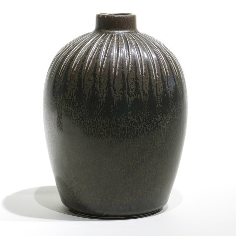 Saxbo, Denmark, stoneware vase No. 161. H: 21cm