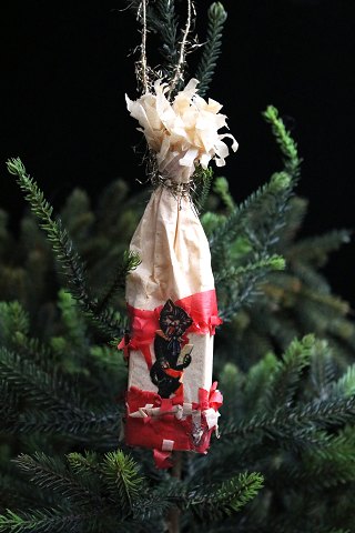 Antique Christmas tree ornament from around 1920-30 made of cardboard, tissue 
paper and glossy image...