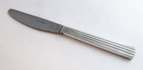 Georg Jensen. Bernadotte. Sterling (925). Dinner knife. Length 21.6 cm.