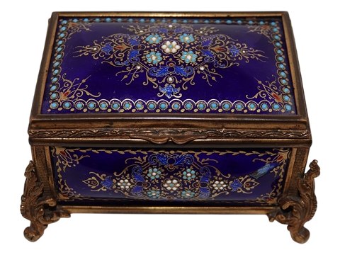 item no: 611753