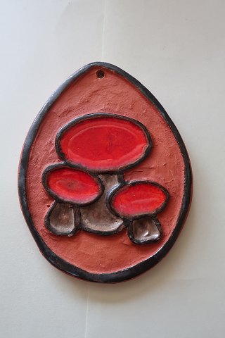 Drop-pottery made by Hildegon, the well known potter from the island Als in 
Southern Jutland
The pottery from Hildegon is sought after especially from many collectors
