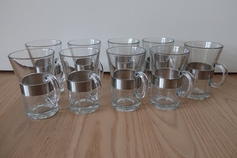 Rosendahl, Denmark
Grand Cru Hot Drink - Cups made of glass
H: 11,5cm
We have: 9 stk
Price for one cup = DKK 40,-
Price for all 9 cups = DKK 290,-
In a good condition