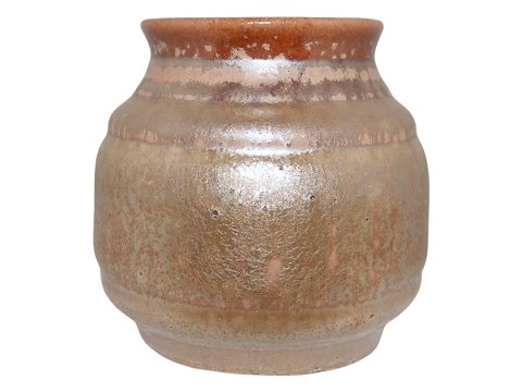 item no: 615704