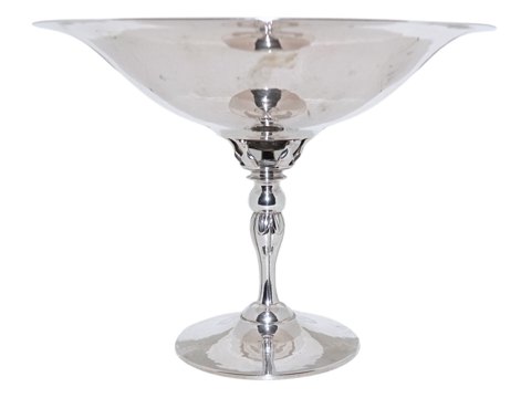 Just Andersen silver
Cake stand