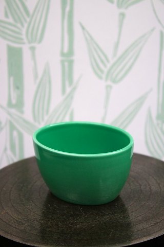 Ursula faience oval serving bowl from RC designed by Ursula Munch-Petersen in 
dark green glaze. 570...