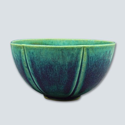 Saxbo, Eva Stæhr-Nielsen; A stoneware bowl #115 Saxbo, Eva Stæhr-Nielsen; A stoneware bowl #115