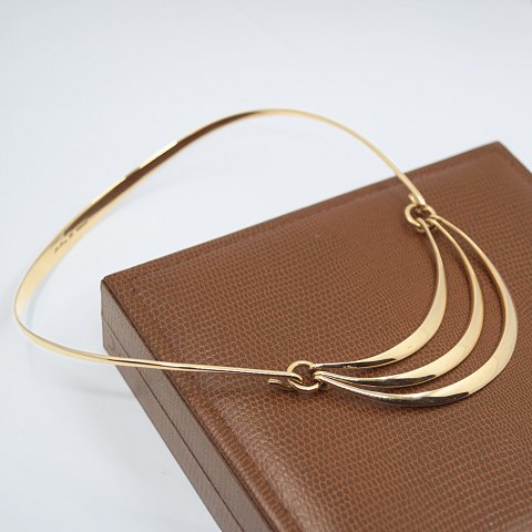 Hans Hansen, Bent Gabrielsen; A necklace of 14k gold Hans Hansen, Bent Gabrielsen; A necklace of 14k gold