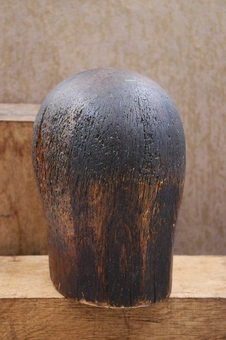 Decorative old wooden hat head with a really nice patina.