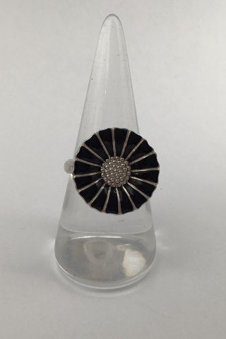 click to zoom click to zoom