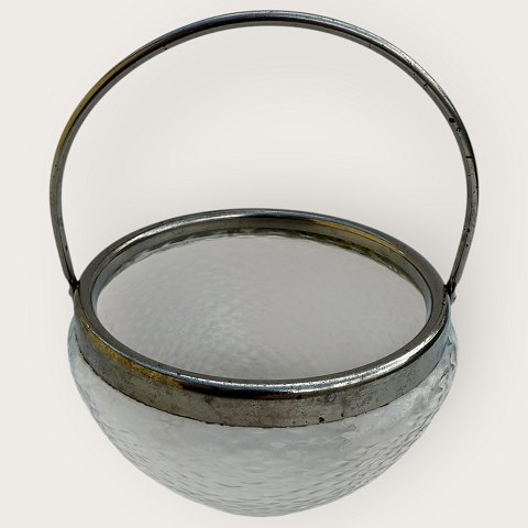 Sugar bowl