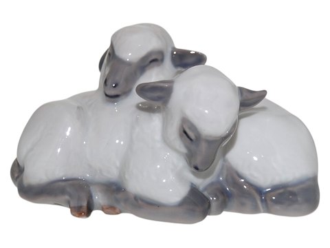 Royal Copenhagen figurine
Pair of lambs
