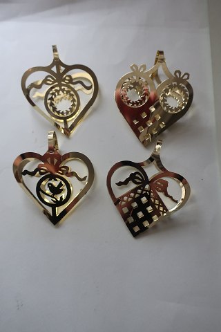 4 hearts as Christmas dekorations
From Royal Copenhagen (RC)
In the original packing
In a very good condition