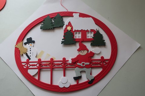 2 Mobile for the Christmas
Made of coloured cardboard
Hand made by Oda-Wiedbrecht
W: 17cm
H: 13,5cm
And
H: 16cm
W: 12cm
In a very good condition