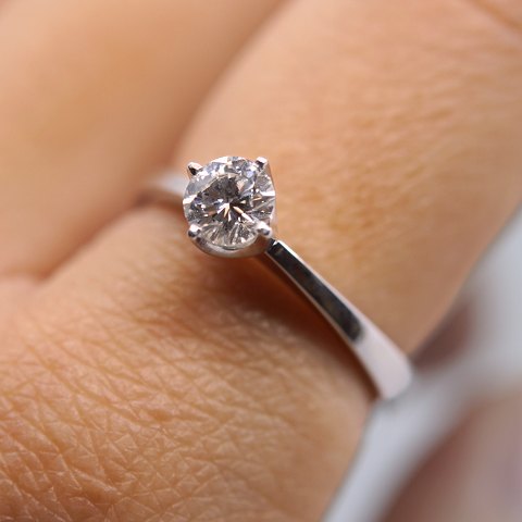 Georg Jensen; Diamond ring in 18k white gold