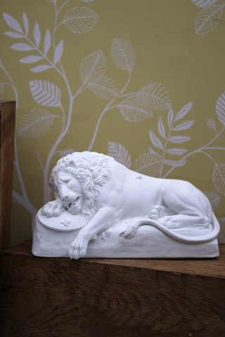 Antique lion in biscuit by Bertel Thorvaldsen - Royal Copenhagen, 
year 1770-1844...