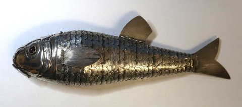 Silver vinaigrette in the shape of a fish with red stones. Length 17 cm