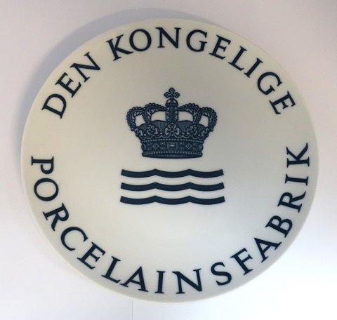 Royal Copenhagen dealer plate. Diameter 25.5 cm