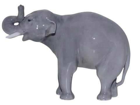 Royal Copenhagen figurineRare elephant from before 1928