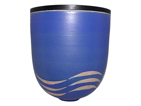 Vibeke Fischer art potteryLarge unique pot