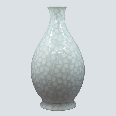 Bing & Grøndahl; Art Nouveau porcelain vase with floral pattern in white and grey-blue
