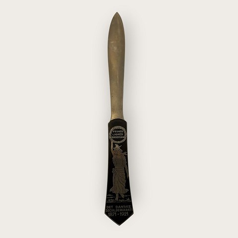 item no: 642011