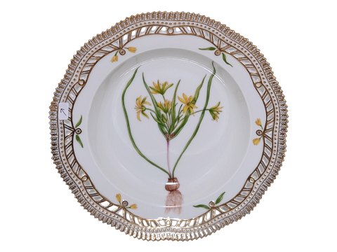 Flora DanicaSoup plate with pierced border 24 cm.