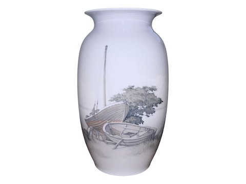 Royal CopenhagenLarge unique floor vase with sailboats and rowboat by Richard Bøcher, 1930