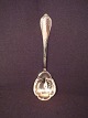 Beautiful large 
Serving / 
potato spoon.
 Three Tower 
Silver year the 
1925th
 Length: 24.5 
cm.