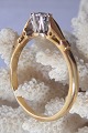 Ladies ring 14 
carat gold. 
Beautifuld gold 
ring with 
diamond. Ring 
size 56. or 
18mm. Fine 
condition.
