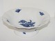 Royal 
Copenhagen Blue 
Flower Angular, 
large cake bowl 
on stand.
The factory 
mark shows, 
that ...