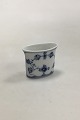 Royal 
Copenhagen Blue 
Fluted Plain 
Tooth Pick 
Holder No 2183. 
Measures 7 cm / 
2 3/4 in. 1st 
Quality