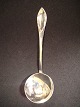 Perle.Kartoffel 
Spoon / opøser 
happen.
 Tretårnet 
Silver from 
year 1919
 Length: 19 cm
 Nice ...